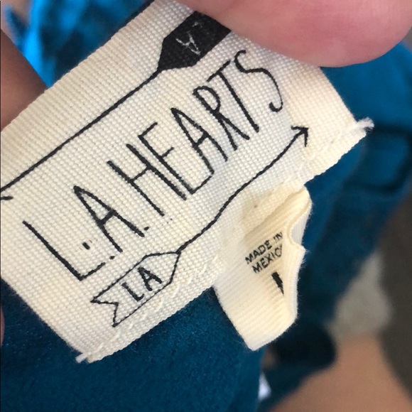 Slate blue lace halter crop top - Picture 4 of 5